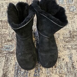 Ugg Mini Bailey Bow II Exotic Suede Black Women s Boots